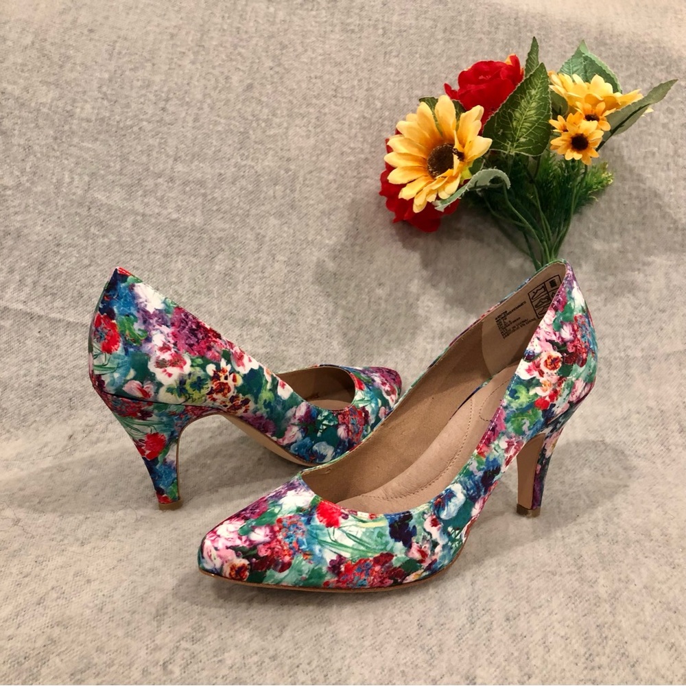 NWOT - Land’s End Women’s Pink/Purple Floral Heels